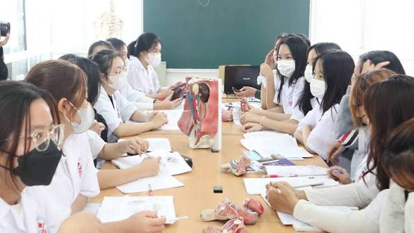 Kết nối giảng đường đến doanh nghiệp