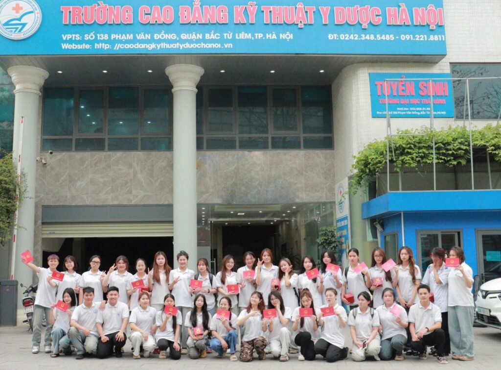 Đăng ký xét tuyển ngành chăm sóc sắc đẹp
