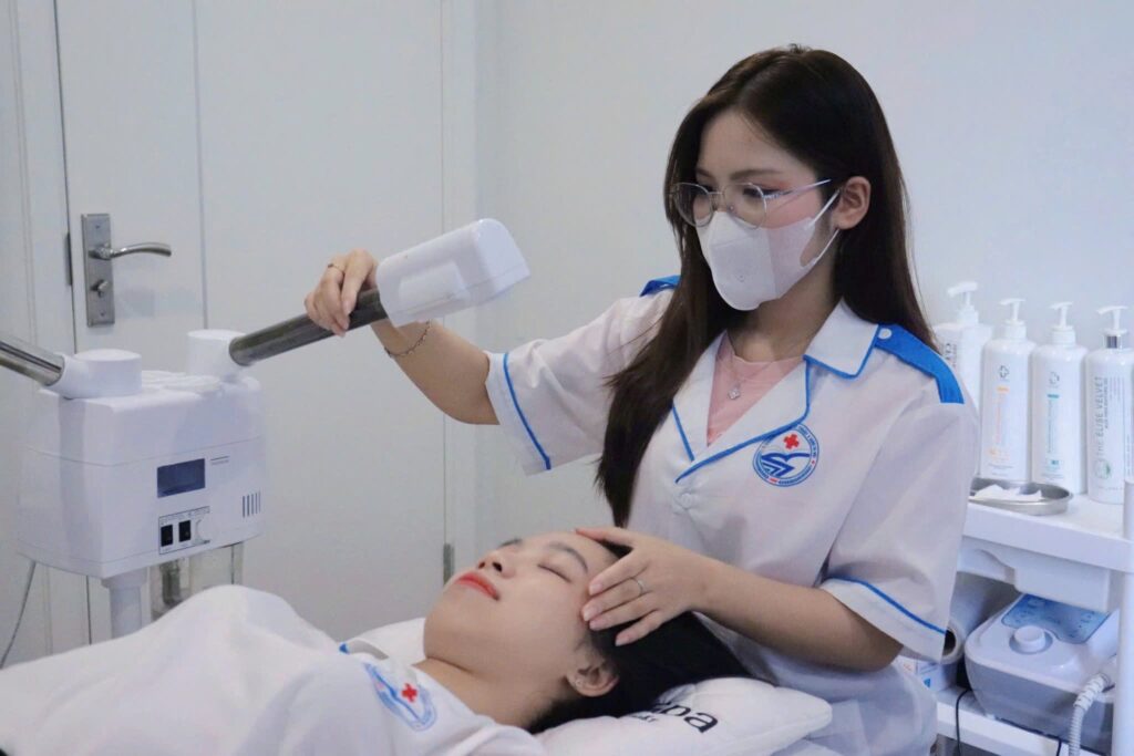 Sinh viên MPT ngành chăm sóc sắc đẹp