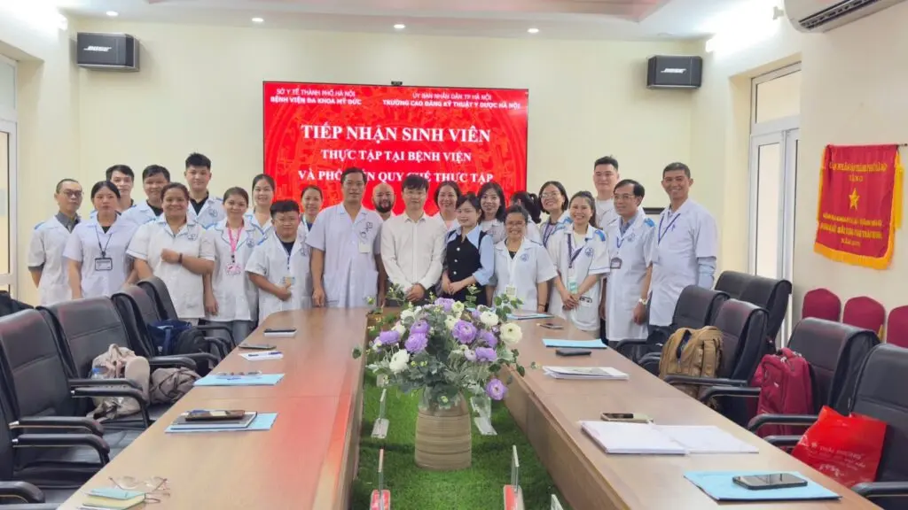 Sinh viên Y học cổ truyền MPT thực hành, thực tập tại Bệnh viện Đa khoa Mỹ Đức