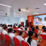 Gen Z Chọn Ngành Y Dược: Không Chỉ Vì Ổn Định, Mà Vì Điều Gì?
