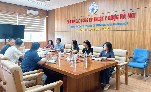 Trường Cao Đẳng Kỹ Thuật Y Dược Hà Nội Trao Đổi Hợp Tác Đào Tạo Dược Quốc Tế Với Đối Tác Trung Quốc