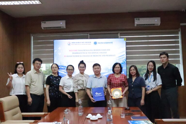 MPT Đón Đoàn Đại Biểu Trung Quốc Đến Thăm Và Trao Đổi Học Thuật – Mở Rộng Hợp Tác Đào Tạo Y Dược Quốc Tế