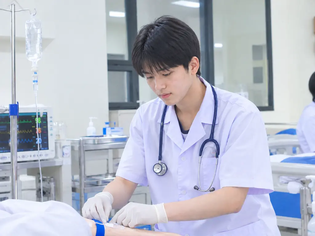 Học phí khối ngành Y Dược