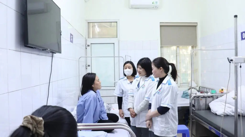 Có Liên Thông Từ Trung Cấp Điều Dưỡng Sang Cao Đẳng Dược Được Không?