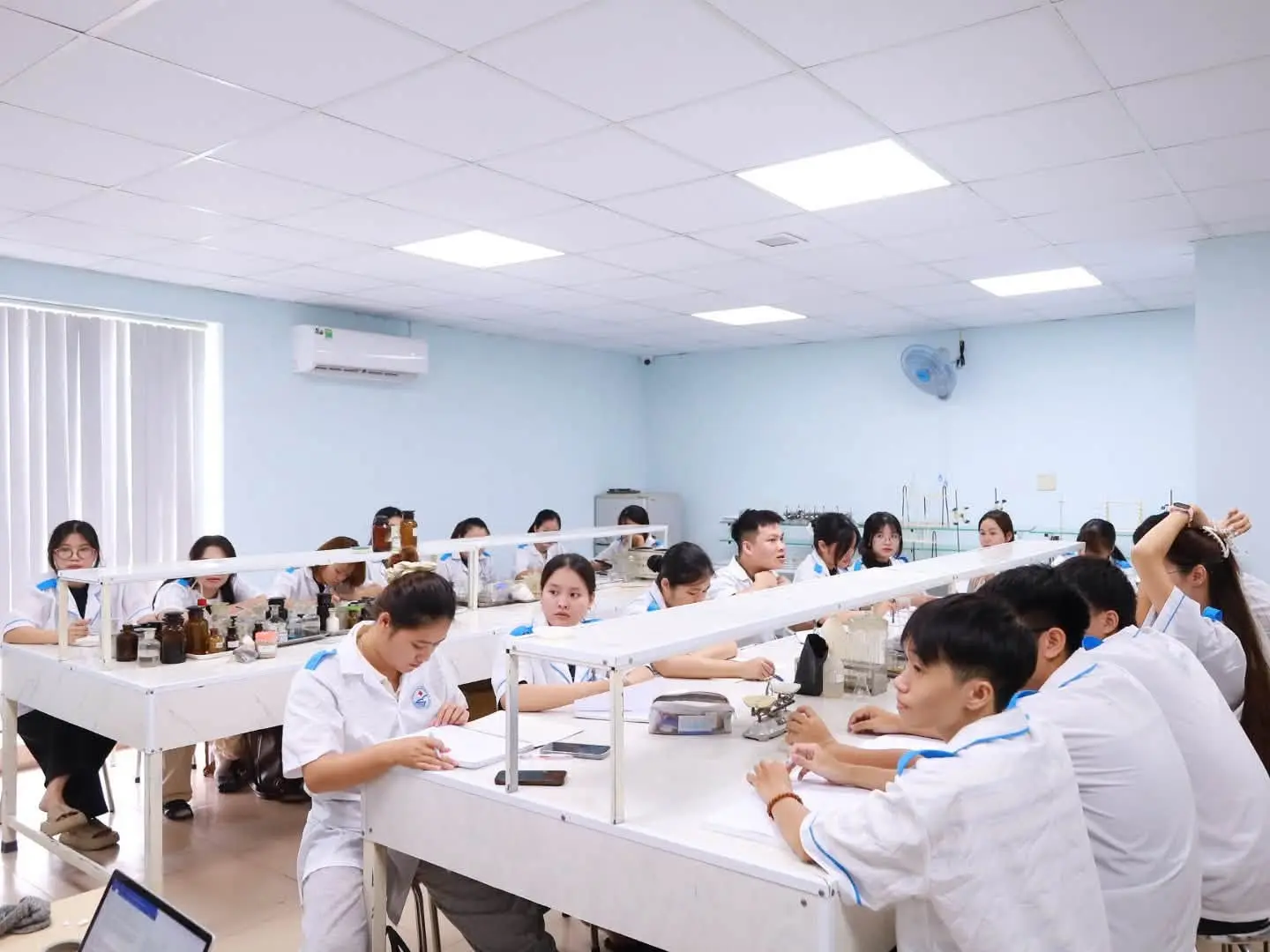 Các Trường Cao Đẳng Y Dược Ở Hà Nội Nào Tốt? 9 Tiêu Chí Chọn Trường Chuẩn Nhất